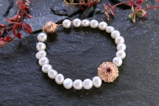 Armschmuck