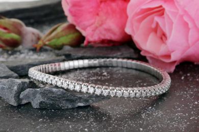 Flex Armband Weissgold 750, mit 3.31ct Brillanten TW si, Gewicht 19.50gr 